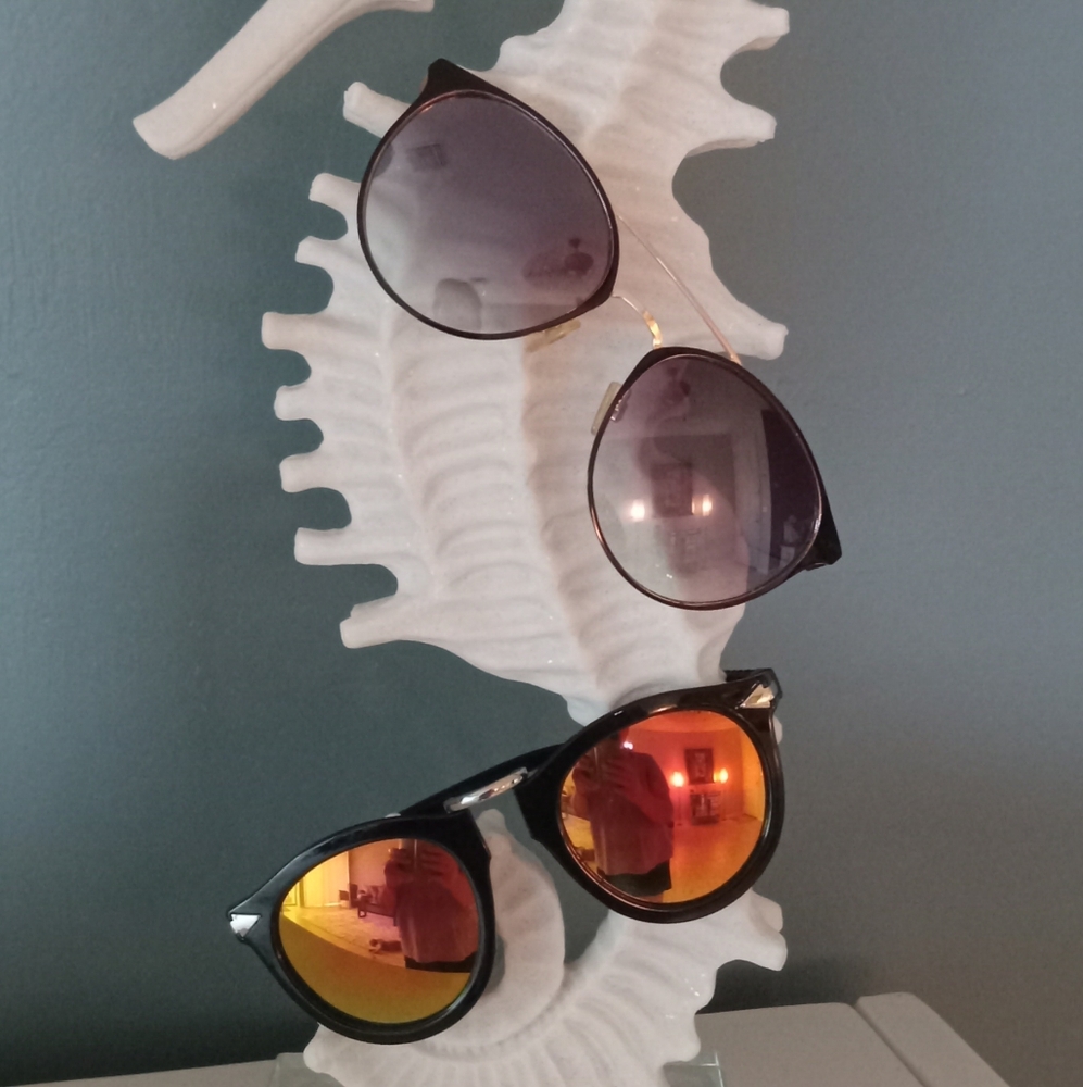 Stylish Sunglasses Set with Mirrored Gradient Lenses